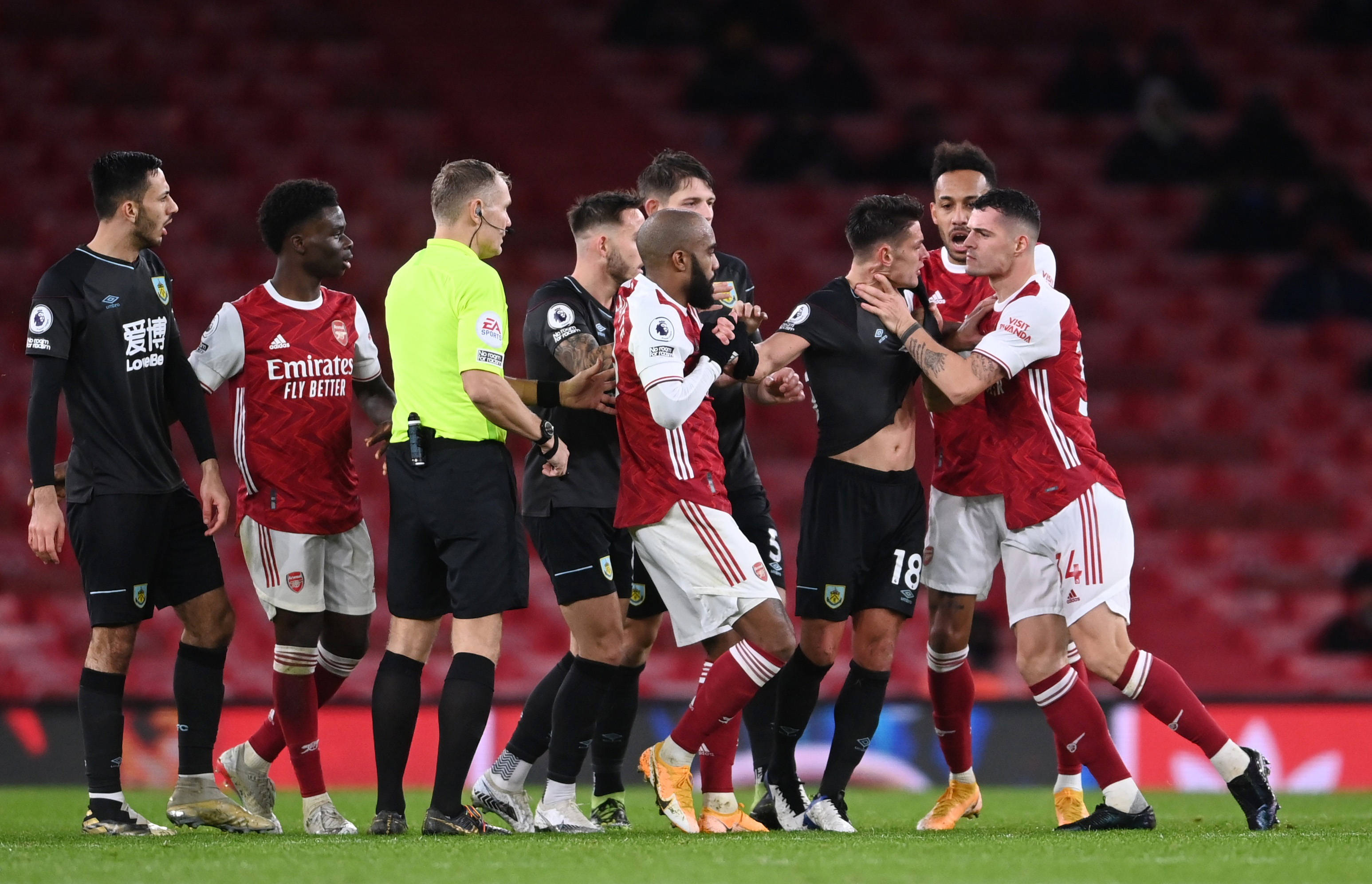 的设计师阿 的设计师阿